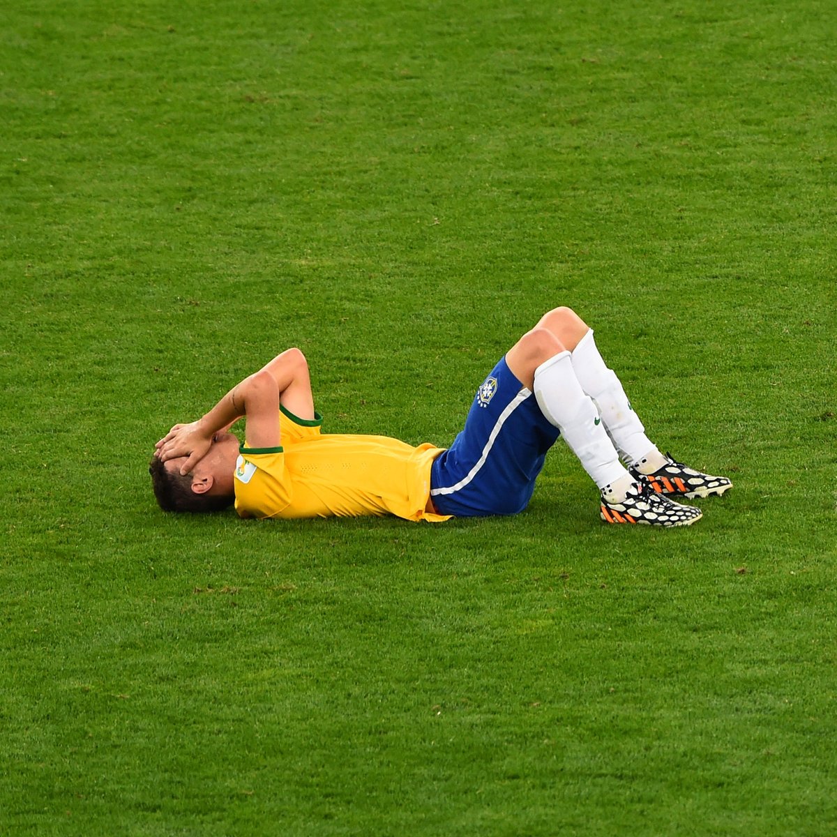 fifaworldcup_pt's tweet photo. O jogo mais chocante da história da #FIFAWorldCup?

Assista ao Brasil x Alemanha de 2014 completo nos canais sociais da FIFA às 11h de Brasília/15h de Lisboa! 🇧🇷 🇩🇪

🎥 YouTube: https://t.co/qnSw9pmJRJ
🎥 Facebook: https://t.co/h3VMHyu1q1
🎥 TikTok: https://t.co/EQZdJyciaK