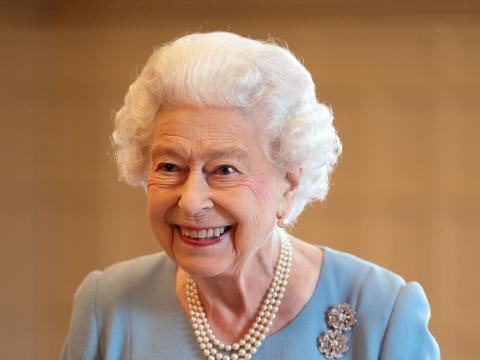 BARB_OPS's tweet image. Sending my thoughts and best wishes to Her Majesty The Queen and her family at this time.
