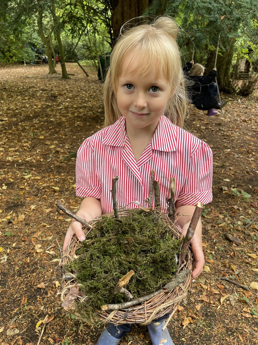 RendcombNursery's tweet photo. The children are so happy to be back at forest school after the summer holidays and enjoyed a delicious cookie and hot chocolate after some wonderful discovery time in the woods. 
#forestschool #discoverytime #rendcombcollege #rendcombjuniors #rendcombfamily https://t.co/6UKzWGZEs0