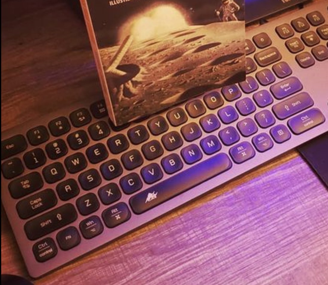 nadagalou tweet media