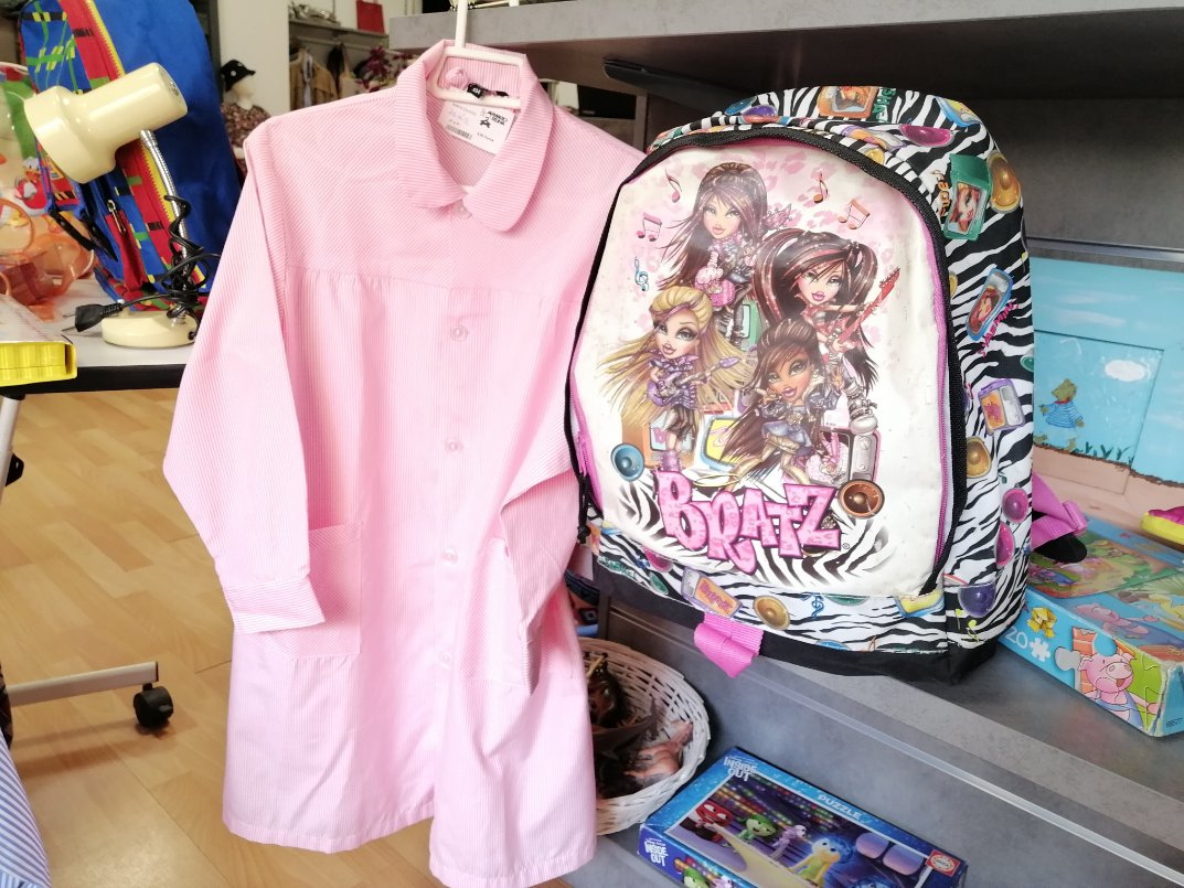 caritas_zamora's tweet photo. ¿Preparados para la #VueltaAlCole?🎒📙✏️🖊✂️📎
Haz tu vuelta más llevadera con los mini precios de la tienda de Moda Re de Cáritas Diocesana de Zamora.
¡Ven a visitarnos!
📌Estamos en C/ Corral Pintado, 1
👉Si reutilizas, recuperas el planeta 🌎
#ModRe #CáritasDiocesanadeZamora https://t.co/cijDdheY8j