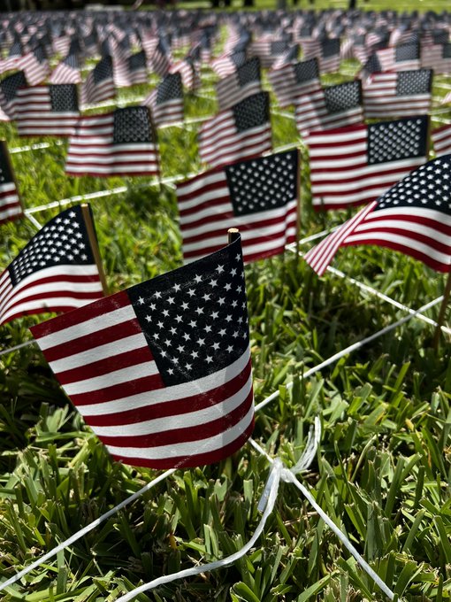 USFSM's tweet photo. Join us tomorrow morning on the Sarasota-Manatee campus to pay tribute to victims and survivors of the Sept. 11, 2001, terrorist attacks; first responders; and members of the military. 

The remembrance is free and open to the public. 

https://t.co/oA2Xe4to4p https://t.co/sGkNOBfBk7
