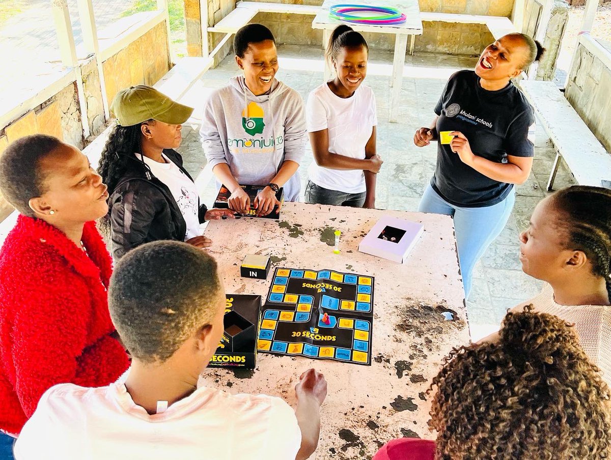 Youthbuild_SA's tweet photo. Have you ever noticed the boost of energy you get when the sun shines bright? 
That is just how our day felt like. Today is our final training session with our team leaders. We cannot wait for them to impart the lessons learned over the past three days. 
#khulanischools
#faranani https://t.co/gJqwd2Tb6R