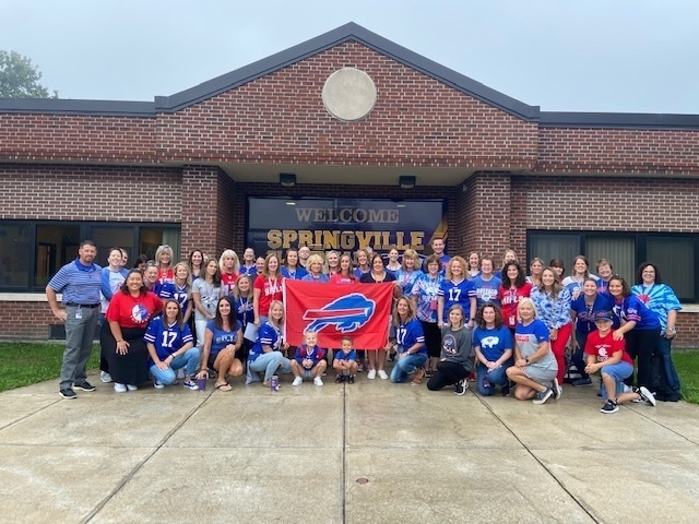 SpringvilleGrif's tweet photo. Our Springville Elementary School team is ready for some FOOTBALL! 🏈❤️💙

Wishing our BUFFALO BILLS all the best as they open up the NFL season against the Los Angeles Rams tonight on NBC! 

#GoBills #BillsMafia #SGIStrong #RedefiningRural https://t.co/7WFMpB4rNP