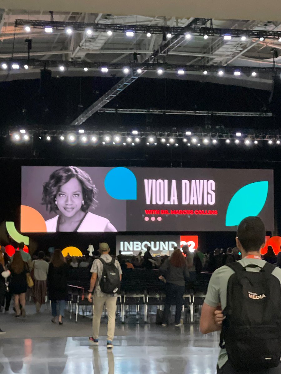 lawfaiola's tweet photo. 😱 @violadavis is at #INBOUND22 🙌🙌🙌🙌 https://t.co/zvZeY3uMVc