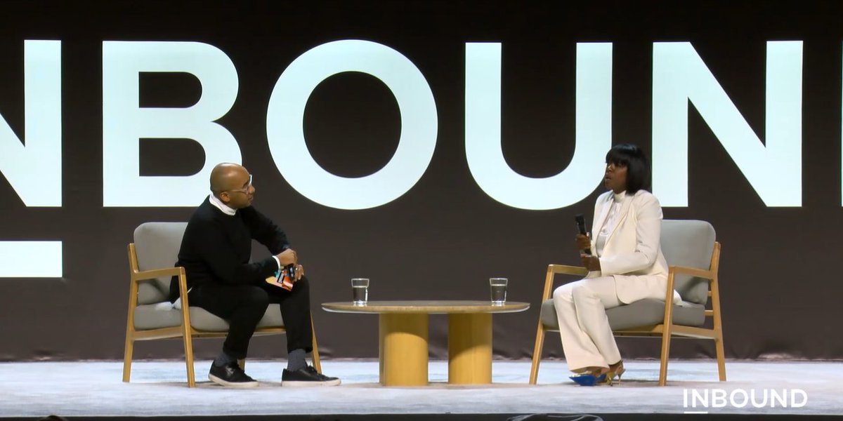 XtinaBrimecombe's tweet photo. Learning from @violadavis at #INBOUND22 We need more classes on mindfulness. Be transparent. Surround yourself with people who love you.🧡 @INBOUND https://t.co/9LCBhMitdP