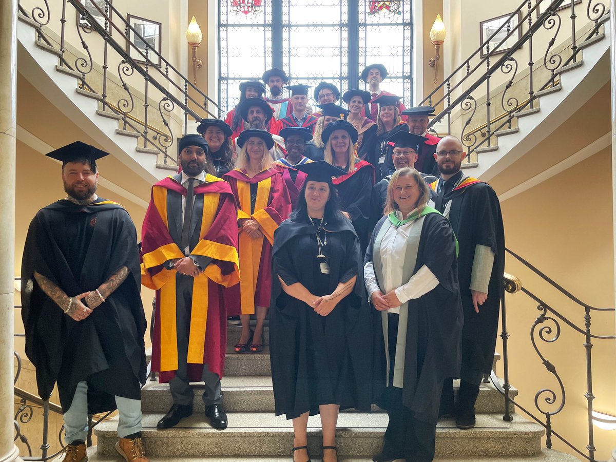 Dr Rosalyn Collings (@rosalyncollings) on Twitter photo Look at this lovely lot - best team ever. Very grateful for all their hard work, always.
#TeamPsych #Graduation <a href="/wlv_psychology/">Psychology at UoW</a> Look at this lovely lot - best team ever. Very grateful for all their hard work, always.
#TeamPsych #Graduation <a href="/wlv_psychology/">Psychology at UoW</a>