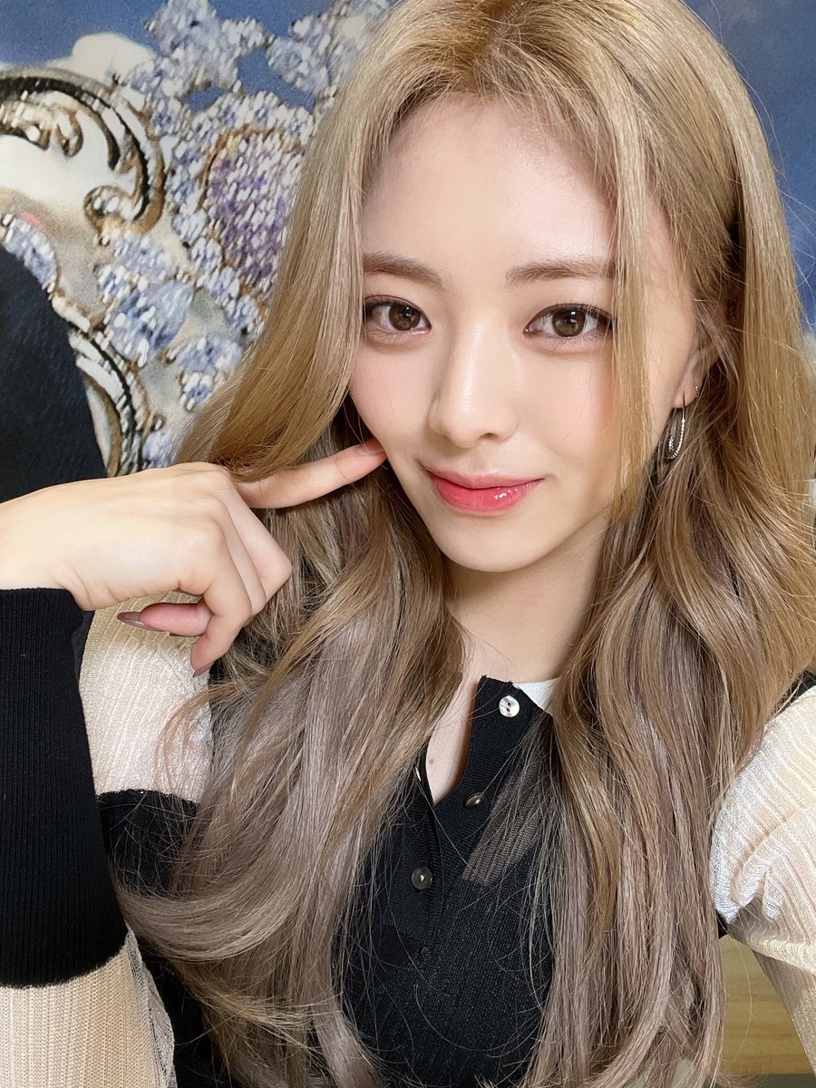 yunastzy's tweet photo. @selfolconvo Semoga galaunya cepat hilaaang 🥺 https://t.co/Ax1TUnRPOv