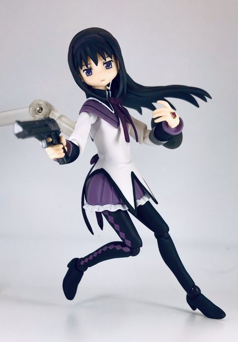 銃火器 のイラスト マンガ コスプレ モデル作品 122 件 Twoucan