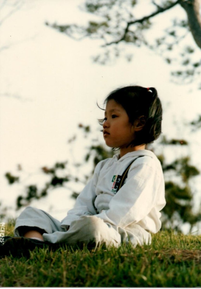 Planet Nutshell tweet media