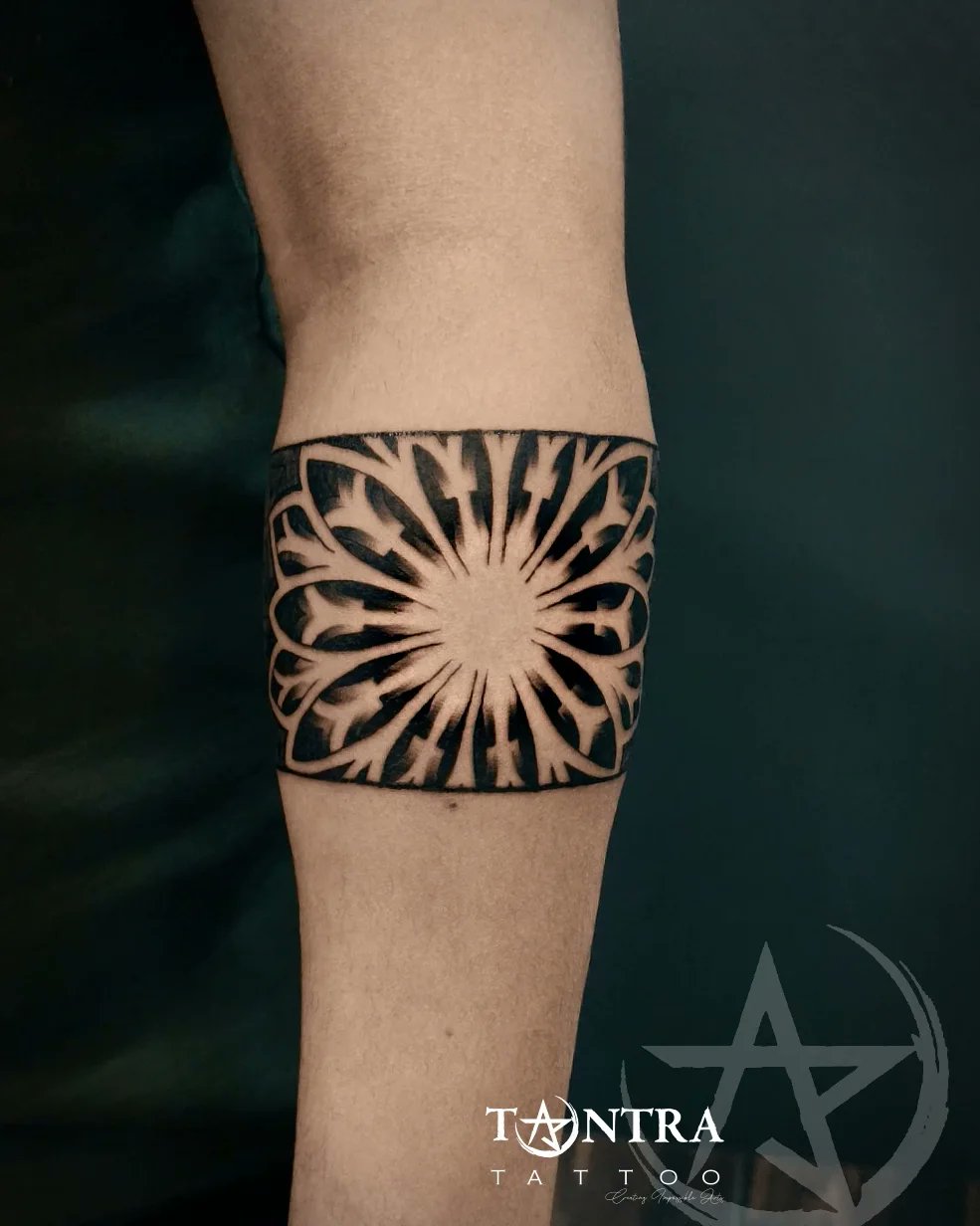 Mandala arm band tattoo by Chelsea Speirs | Arm band tattoo, Band tattoo,  Simple mandala tattoo
