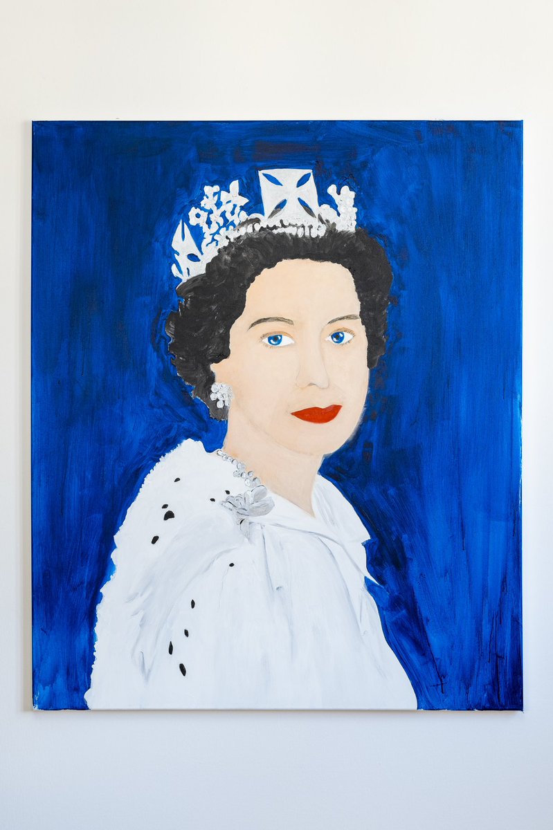 A_Minervini's tweet photo. #GodSaveTheQueen #QueenElizabeth https://t.co/w0sknGqr1d