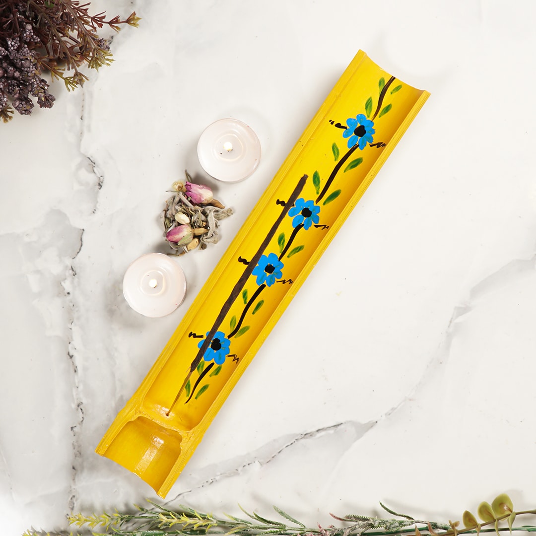 Bambu Çiçek Desenli SarıTütsülük

🌸Zarif tasarımı ve işlevsel özelliği ile öne çıkan tütsü, doğal bambu ağacından yapılmış olup uzun süre dayanıklılık sergiler çünkü bambu ağaçları çok uzun yıllara bile rahatlıkla dayanabilmektedirler.

#çiçek #tütsülük #bambutütsülük #tütsü