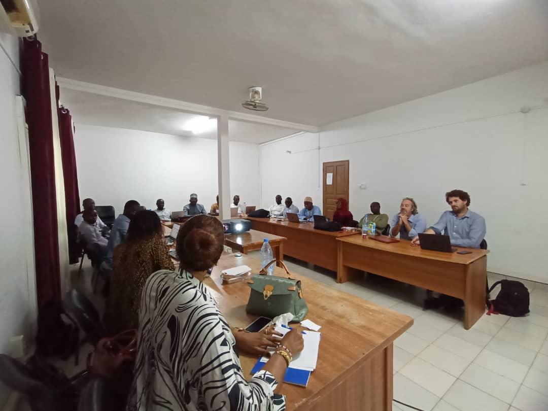 ArdFatick's tweet photo. Première rencontre du comité de pilotage à la salle de réunion de l’ARD pour le lancement des activités de la 4e Edition SENSOL 2023 sur le thème Efficacité Energétique, levier d'accès à l'Energie pour les territoires . https://t.co/OFdtojihiV