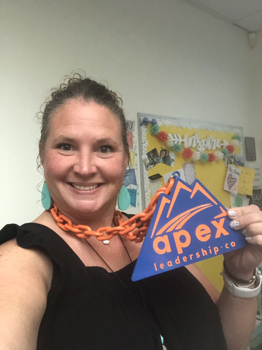 KanesKiddos's tweet photo. #kaneskiddos are so excited to ROCK @apexleaderco chain today! Thank you to all of our fabulous families for supporting our @WalkerStarsPTA fundraiser! #youbelong #WalkeratWork #mymisd #WalStars https://t.co/66Qj3zplow