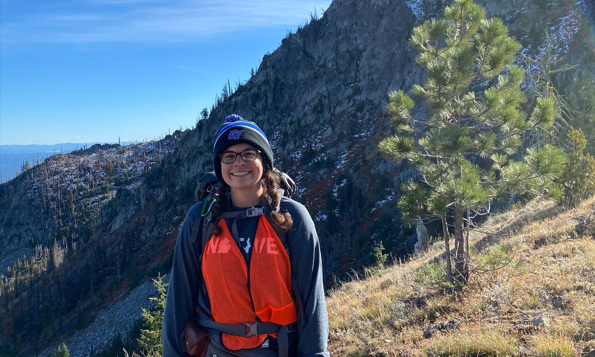 MSUggp's tweet photo. Colleen Rankin completes her Master's in Geology and is now a Field Geologist with Somat Engineering, Inc. https://t.co/Q44M9Sgxh4