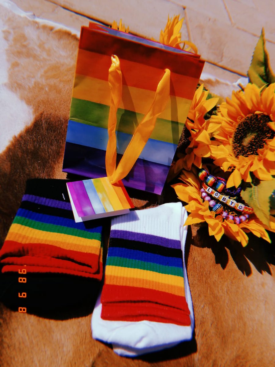 QueerCentral_ZA's tweet photo. Simple gift pack for your celebrations for only R300 including delivery. Consisting of 2x pride socks*, 3 bracelets and the cute gift bag. We can also personalise the name bracelet to a name of your choice.

Please whatsapp 0745394013 for orders 🏳️‍🌈
#lgbtqia #queercentral #khwiye https://t.co/leaxwvxCaU
