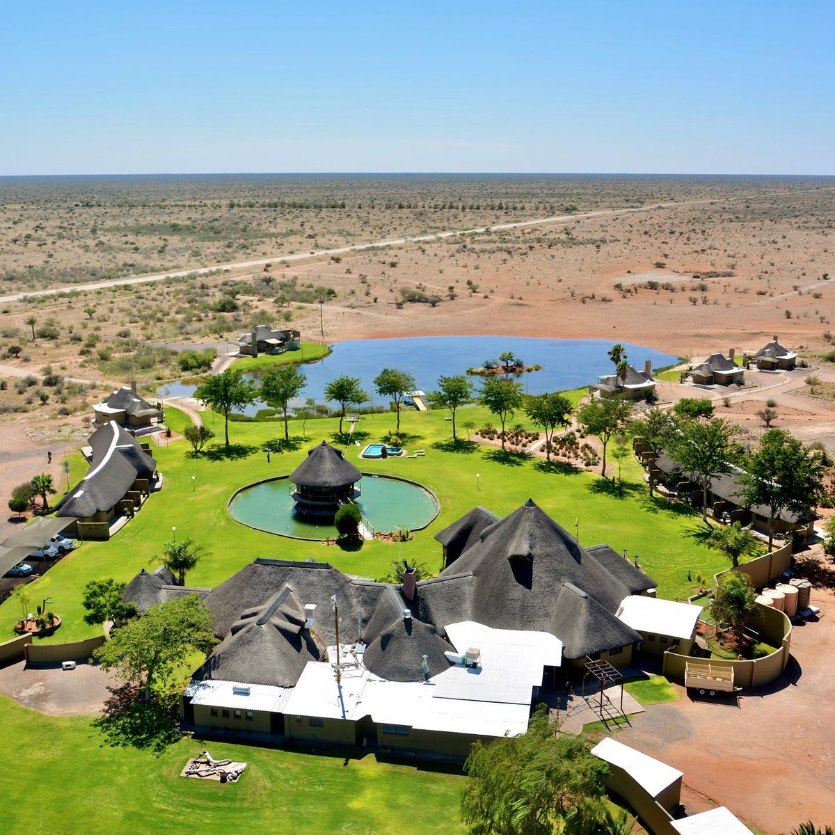 Tourism_Board's tweet photo. Finding yourself in and around #mariental over the weekend? A stopover at Lapa Lange Game Lodge is recommended for a game drive, sundowner as well as a well deserved relaxation.
📍 Lapa Lange Game Lodge
📸 Namibia App & Travel Guide
#sharemynamibia #visitnamibia #namibianow https://t.co/ZmzmoBO4on
