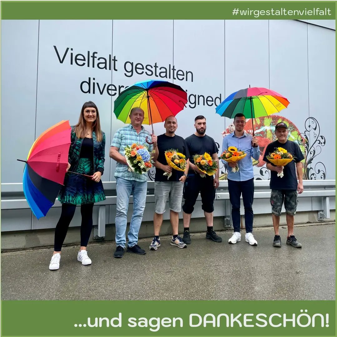 vowalon's tweet photo. Wow...🤗...unser VOWAteam ist stolz...gleich 6 Firmenjubiläen dürfen wir heute feiern - 25 und 10 Jahre sowie ein 40jähriges.

#vielfalt #firmenjubiläum #wirgestaltenvielfalt #vowalon #vowateam #toll #wirsindstolz #zusammenarbeit #vogtland #madeimvogtland https://t.co/gHqRLRoe3o