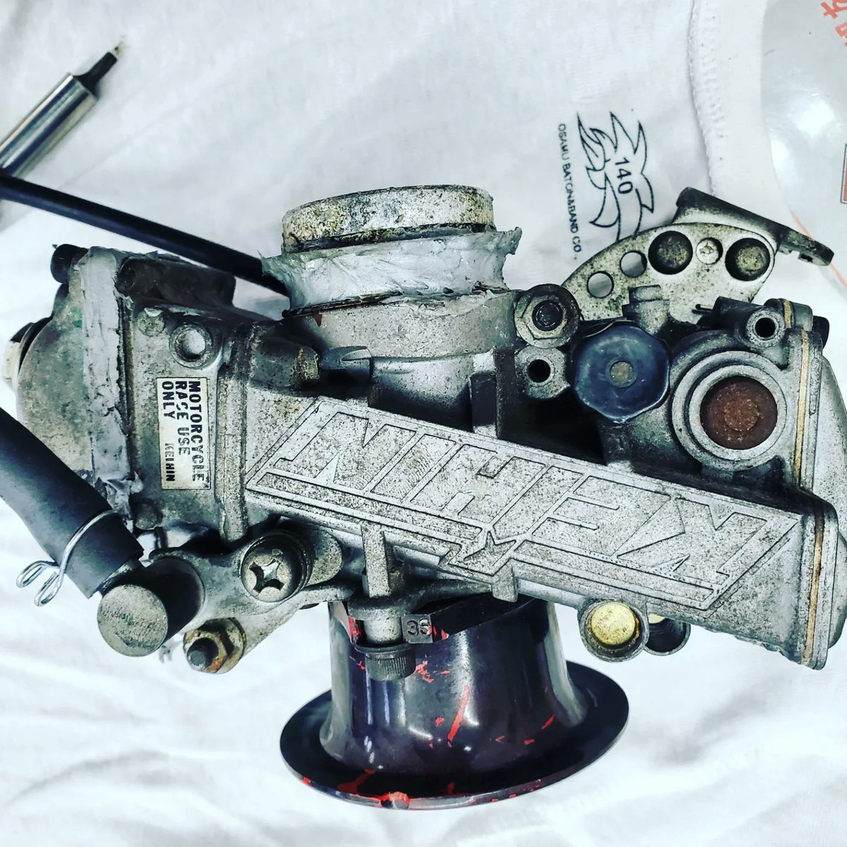 MBK3232's tweet photo. SRX250‼️ついにSR400のマフラーとキャブ移植に成功‼️
インマニを2in1化してシングルFCRキャブを装着‼️サイコー💨
#caferacer #sr400 #sr500 
#SRX #srx九州man3 #srx250 #srx400 #srx600 #バイクのある景色 #バイク乗りと繋がりたい #バイクは楽しい #バイク写真部 #バイクが好きだ #バイクのある生活 https://t.co/PJlEsW8hdp
