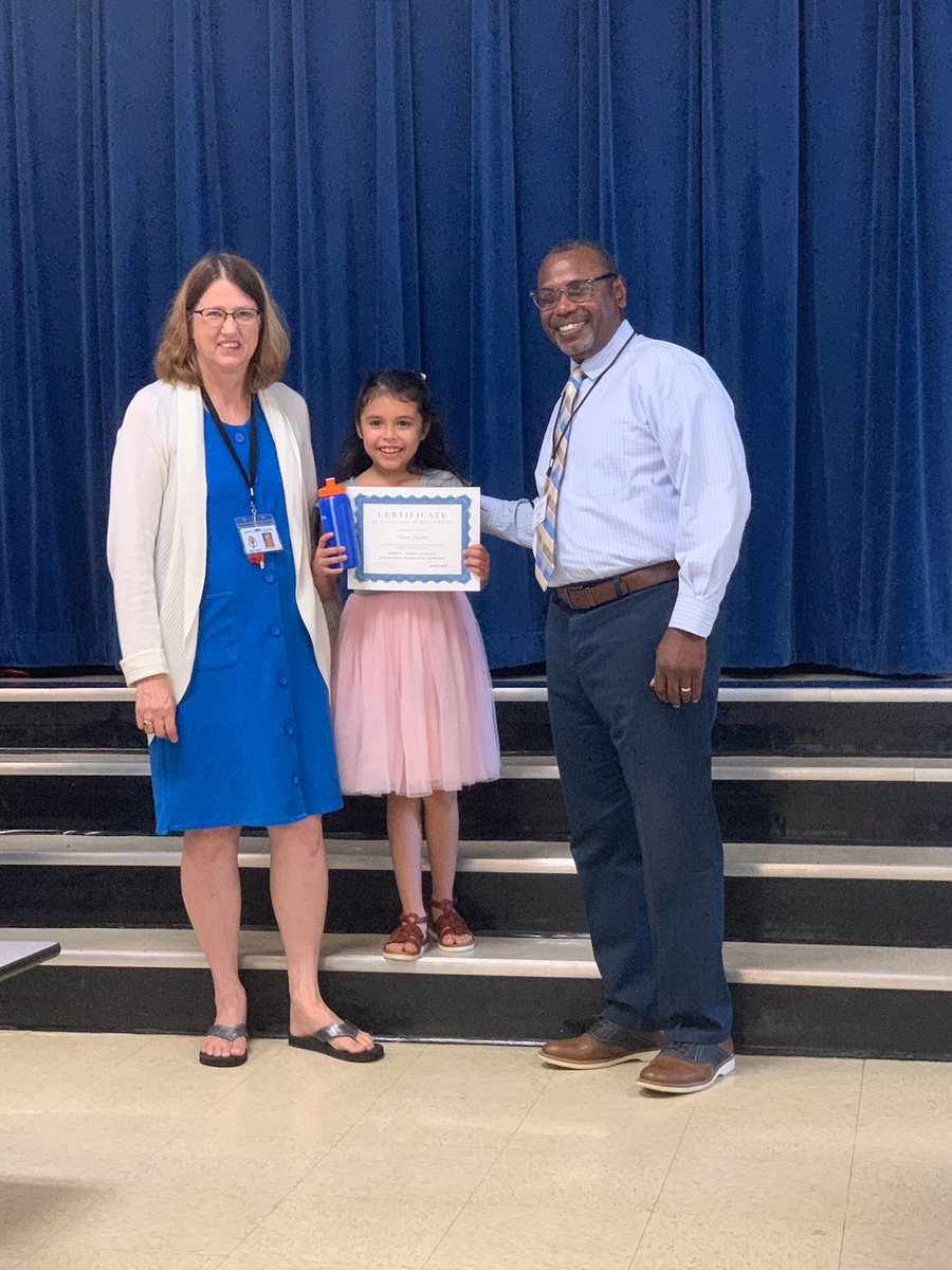 HSChargers's tweet photo. Congratulations to 2 of our students for #graduating from the #ELprogram. They have worked so hard!
A big shout out to Mrs. Rodriguez and Mrs. Waddell for helping these students grow and succeed!
😍
@DCSeNews @dcs_hr
#lilChargers #ChargerNation #theHope #TeamDCS https://t.co/2OmPeIexnQ