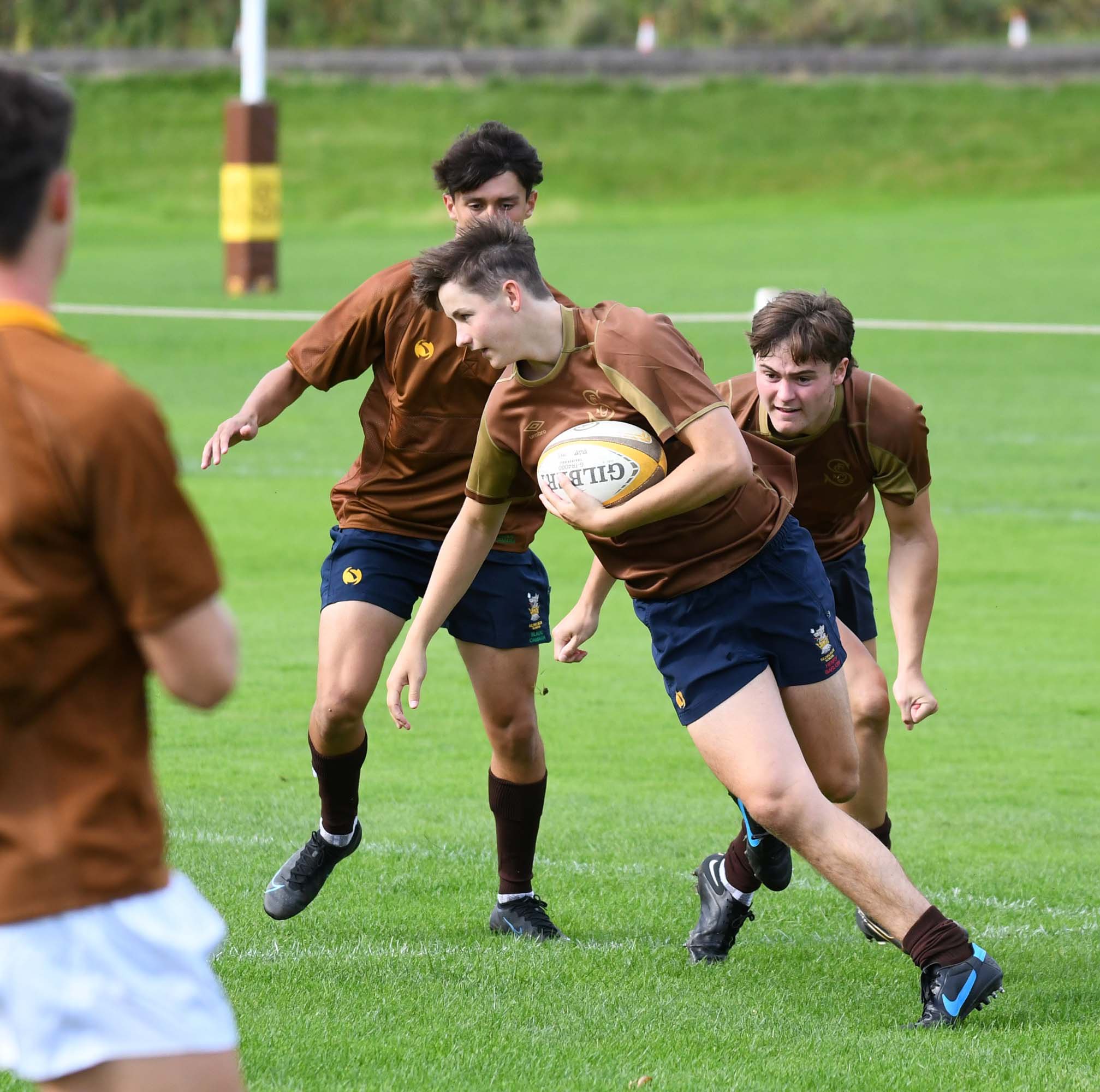 Sedgwick House on Twitter "📸 2. Rugby action shots of Sedgwick boys 🔴⚫