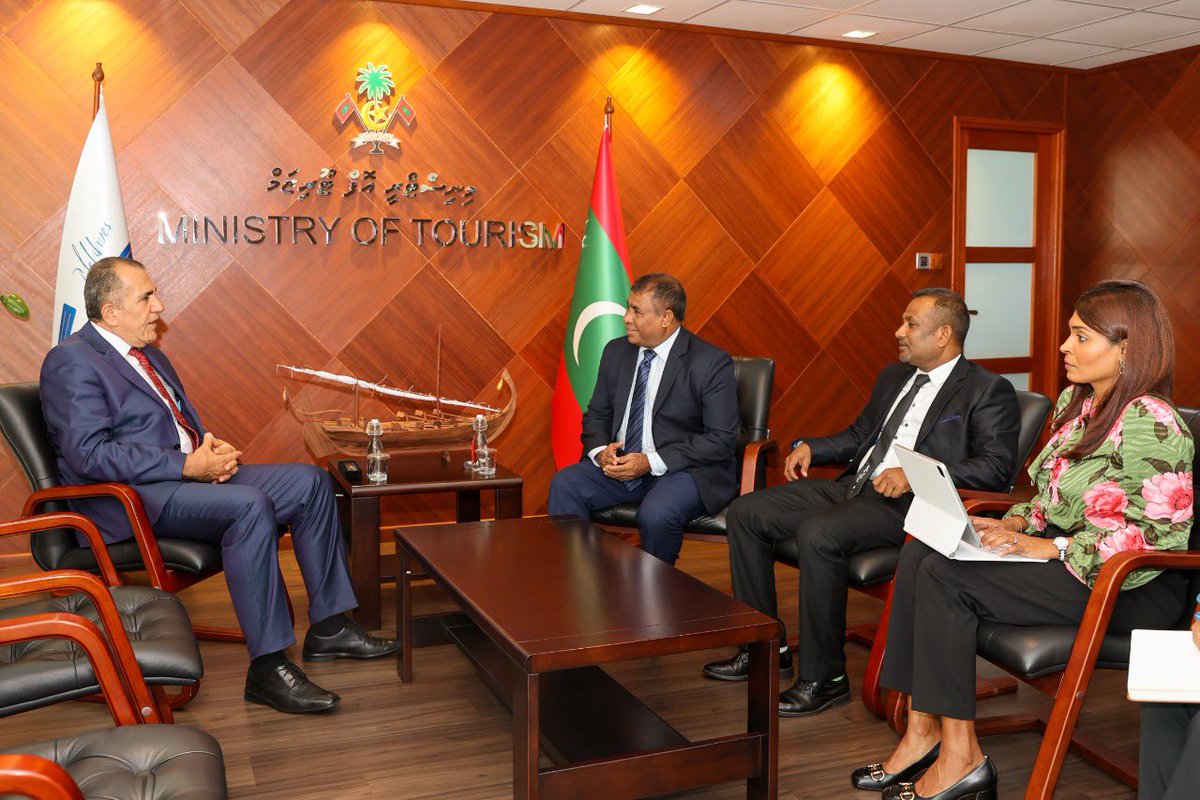 MoTmv's tweet photo. Honorary Consul General of Maldives in #Lebanon, Mr. Hussain Mohamed Hussein Fakih calls on Minister @Mausoom_Maus and shared work done in Lebanon to increase exposure for Maldives and highlighted on expanding investment opportunities in the tourism industry. https://t.co/Oaz7jk5nBX
