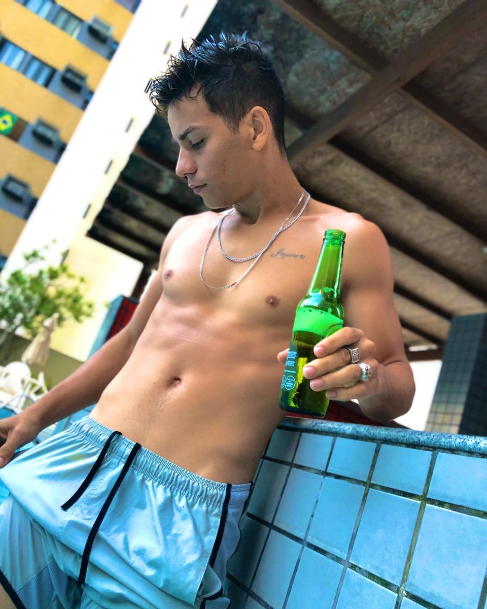 Piscininha amor 🏊‍♂️😛