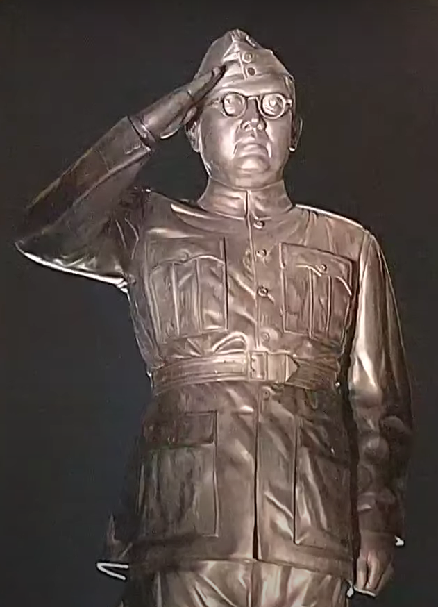 _EasternReport's tweet photo. Netaji Subhas Chandra Bose at #Kartavyapath! a history defining moment! India has changed forever!
Thank you @anujdhar @chandrachurg and entire @MissionNetaji for your lifelong struggle for this. 

#Netaji #Netaji125 #NetajiStatue #CentralVista https://t.co/e4NClKQYSp