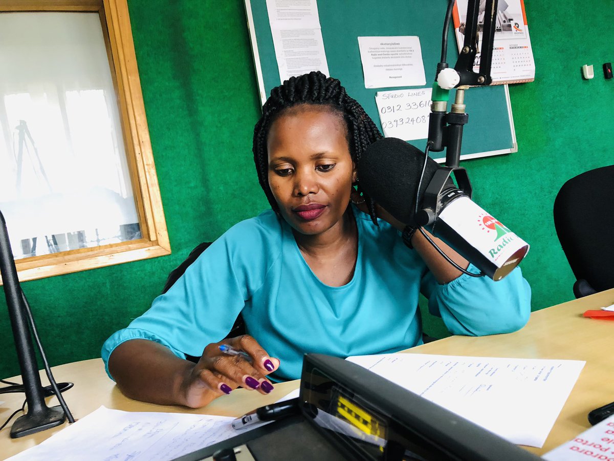 #Waagahuriire aha mbeho

Haine omukozesa obaire atarikushashura abakozi be kwonka abaire nagura amamotoka, natwara esente omu myanya y’okushemererwamu n’omukanisa. Hati abakozi beedimire bayango kukora ahabw’obunyagi bwa ‘boss’

Yegaite ahari <a href="/OmugaigaIvan/">Omugaiga Ivan</a> | <a href="/Mbabaz_Charity/">Charity: Mother Of Twins ❣️</a>