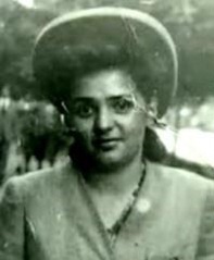 ✝️14.09.1944 16-letnia Gruzinka IRENA SCHIRTŁADZE "IRKA" zmarła z ran odniesionych na Czerniakowie
▪️Sanitariuszka Baonu "Parasol"
▪️Jej Tata - Arkadiusz szkolił polskich pilotów w Dęblinie. Został zamordowany przez NKWD w Katyniu.
Cześć Ich pamięci!