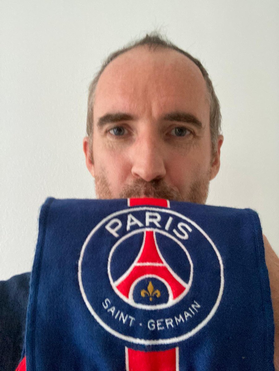D'habitude, il est plutôt invité chez nos frangins de <a href="/franceinter/">France Inter</a> ou <a href="/franceculture/">France Culture</a>. Oui mais voilà, il est supporter du PSG. Ce soir dans 💥100% PSG💥, <a href="/piapiaclemens/">Pia Clemens</a> reçoit le réalisateur Jean-Christophe Meurisse. Prise de hauteur en vue.

⏲️18h05 ☎️0140301010 📻107.1