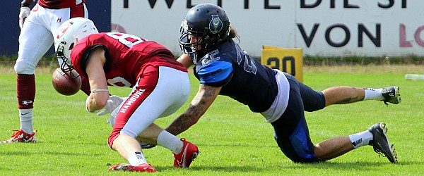More Action? More Football? More Pics? Look here: schaudichan.com/foto-galerie-1…

#Hamburg #HamburgBlueDevils #GoBlue #HamburgPioneers #AmericanFootball #Sport #Germany