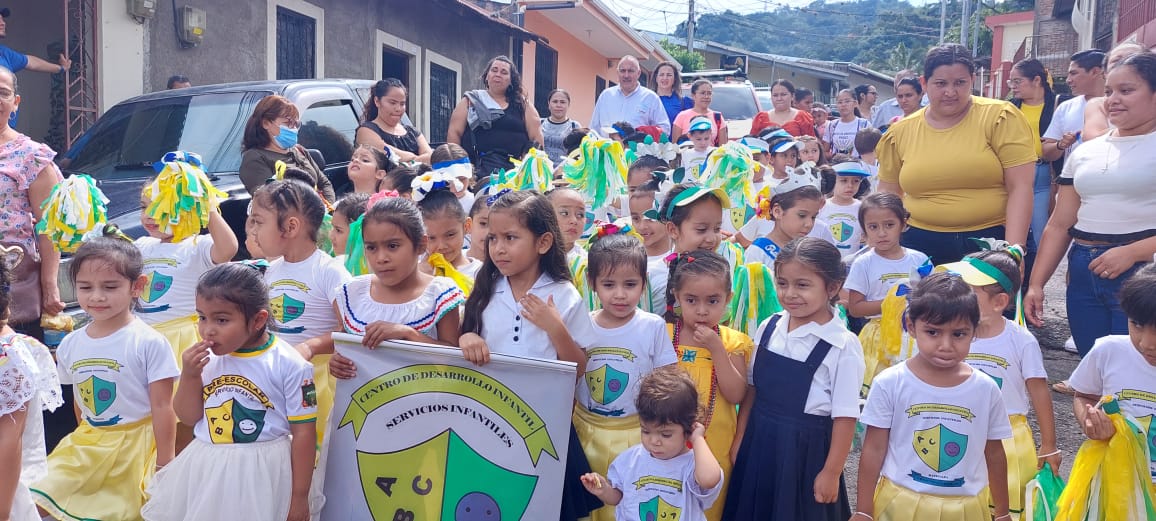 CDI Cristóbal Vanegas realiza desfile en celebración de las fiestas patrias

👉canal4.com.ni/cdi-cristobal-…

#noticias #nicaragua