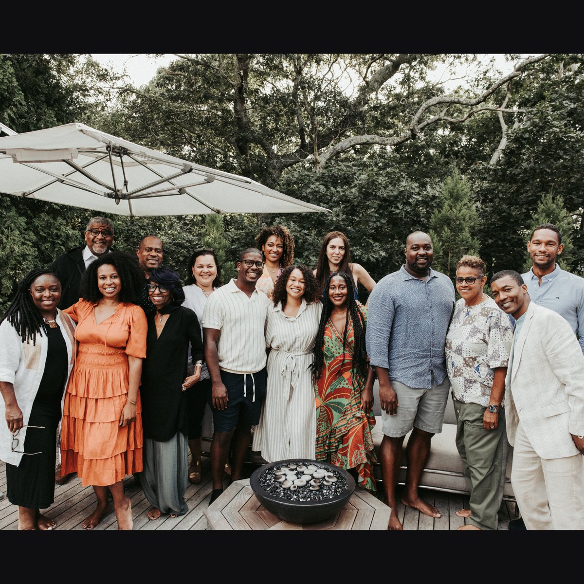 ICYMI we were at Martha's Vineyard last month, co-hosting the 2nd Culture Enterprise dinner with @msdeniese & the convo was 🔥. #CollectivePower

cc: @reformmediagrp @NathalieMolina @jacasselberryjr @LisetteNieves1 @StephLYoung @DrAlethaMaybank (1/2)