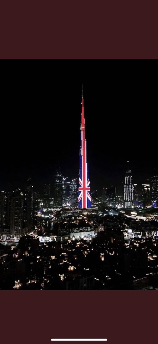 sahabalemarat1's tweet image. #BurjKhalifa #QueenElizabethII #uk #UAE