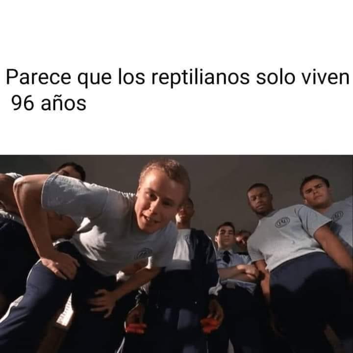 Rociojarag's tweet photo. Que triste caso 

#reinaisabel #Chabelo https://t.co/HYcCT1BIms