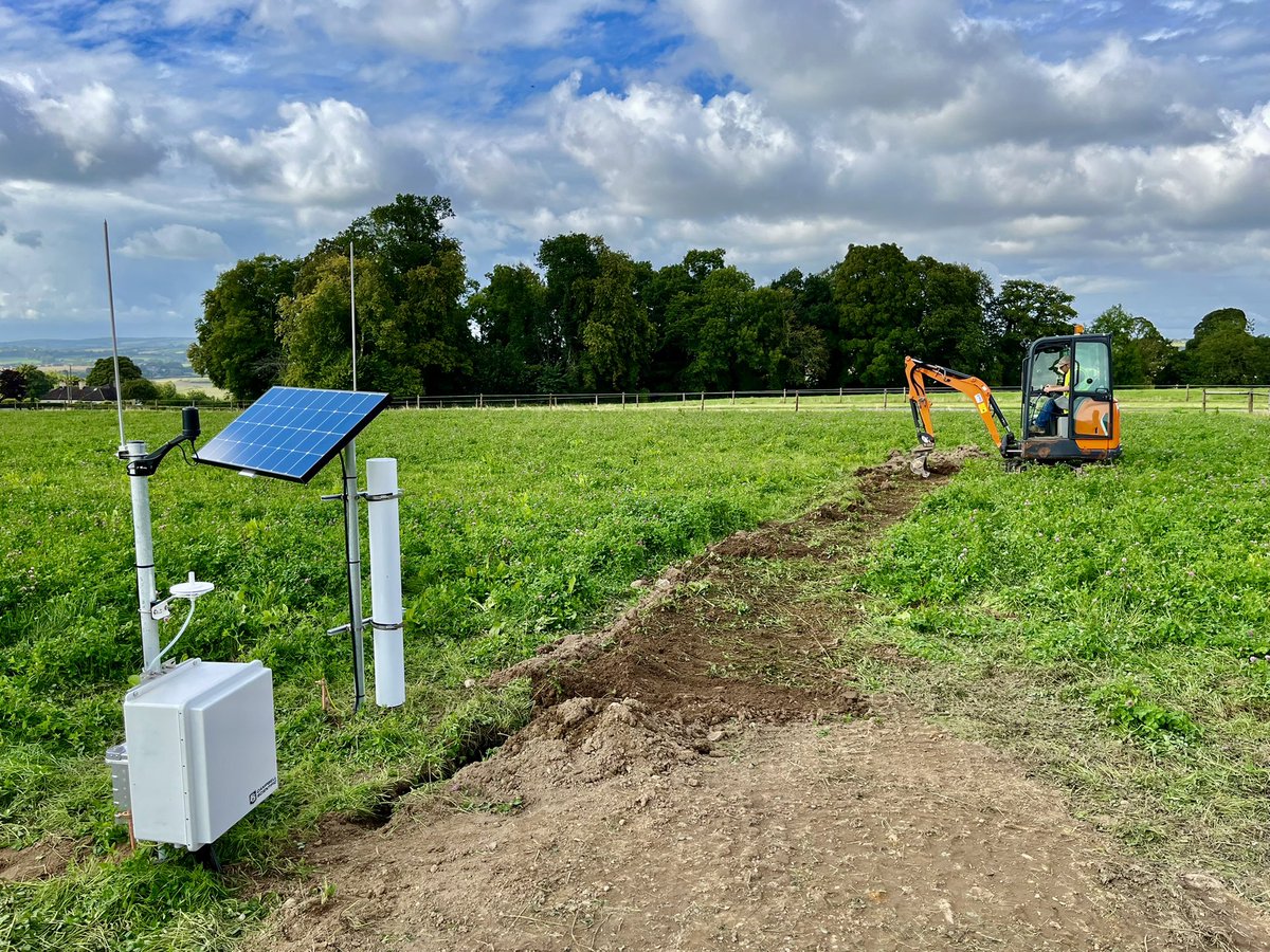 🚨#ISMON update! 

The fifth install was completed today in Dowth, Co. Meath ✅ under the careful supervision of an archaeologist due to its proximity to numerous Neolithic passage tombs. 

Two more installations in Co. Cork and Co. Galway will bring the network to completion.