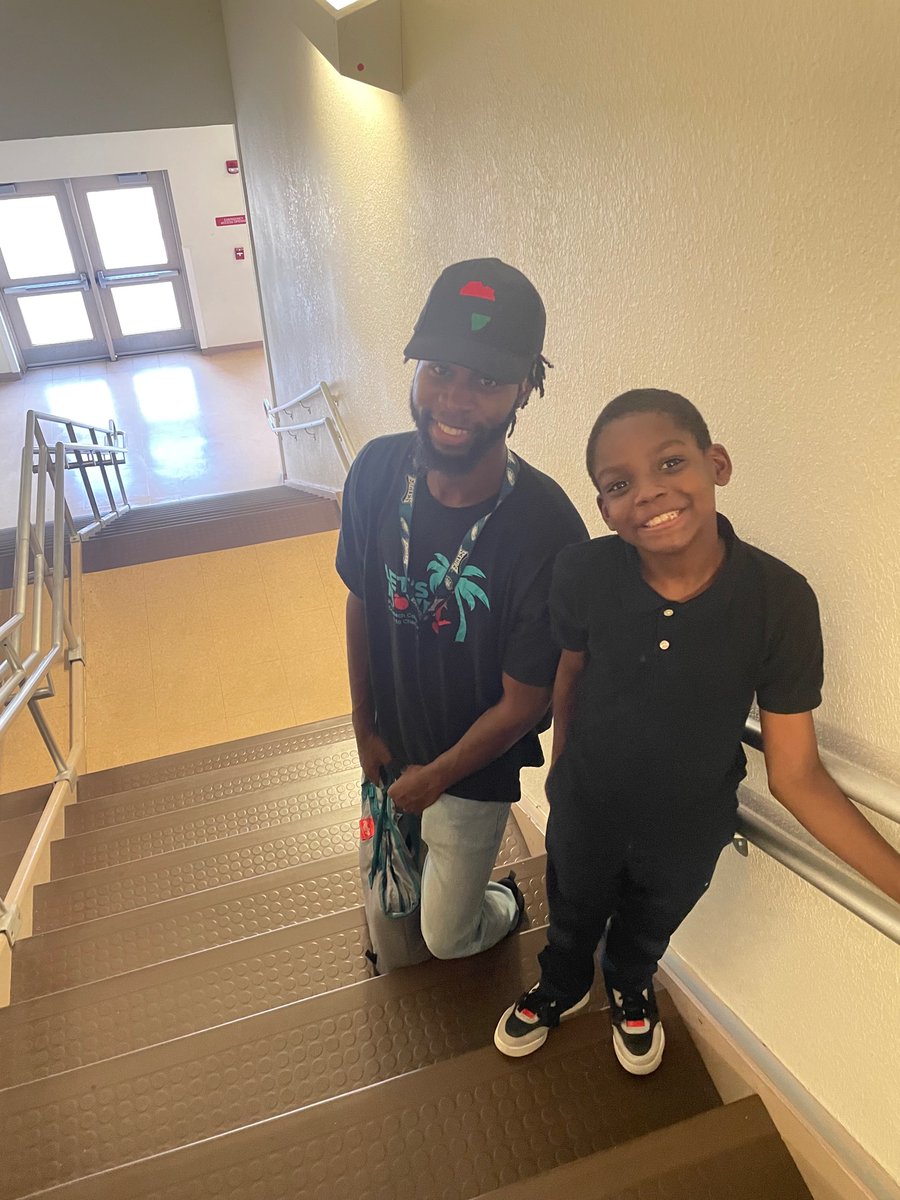 Valerie Vilmont (@valerievilmont) on Twitter photo Relationships matter ‼️Mr. Cain is transitioning to a new position and this student wanted to make sure he would still be able to interact with Mr. Cain, so what did we do??? We just created a new mentorship. 🥰 <a href="/BartonChargers/">Barton Elementary</a> @denrenvan Relationships matter ‼️Mr. Cain is transitioning to a new position and this student wanted to make sure he would still be able to interact with Mr. Cain, so what did we do??? We just created a new mentorship. 🥰 <a href="/BartonChargers/">Barton Elementary</a> @denrenvan