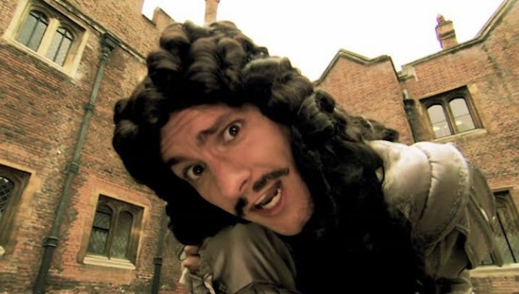 Lizzie_Pic's tweet photo. @greg_jenner @decoverlet Oh, come on! https://t.co/wrYLnCsNgH