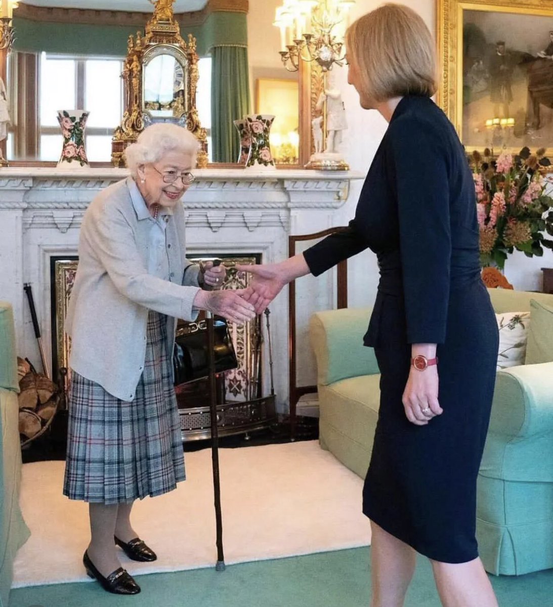 The passing of your majesty has broken the hearts the planet

May your soul Rest In Peace 💔

#QueenElizabeth 
#الملكه_اليزابيث