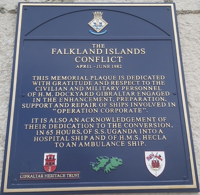 Happy #Gibraltarday #Gibraltar from the #FalklandIslands, to our great UK Overseas Territory friends, colleagues and practical #Falklands supporters in 1982. @GibraltarGov @GibChronicle @GBZinsight @stephengib1 @UKOTAssociation #Falklands .