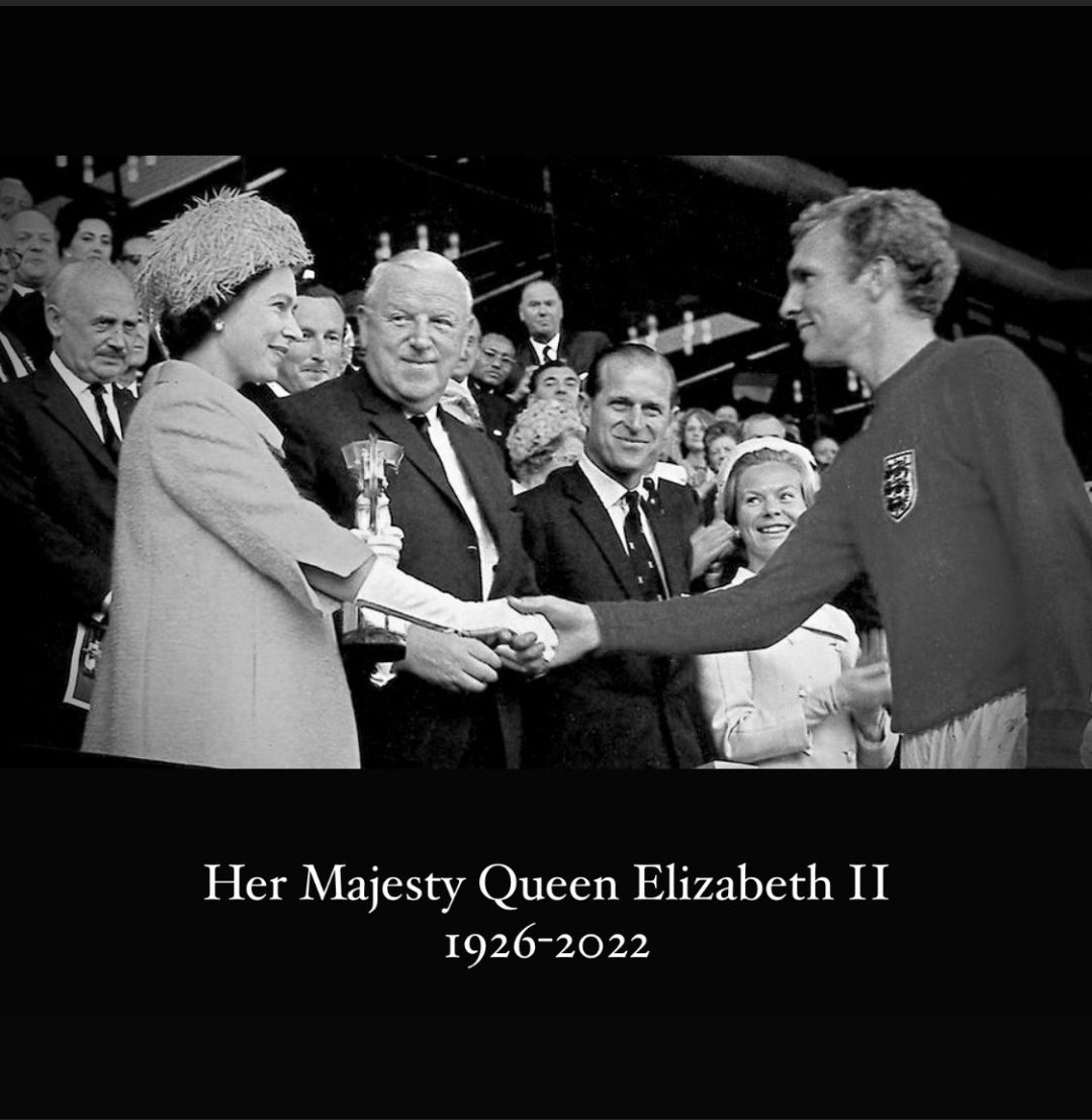 Herongate_Ath's tweet photo. Herongate Athletic are deeply saddened at the passing of Her Majesty the Queen. God bless you. 

RIP Ma'am https://t.co/yDpgdvO1sO