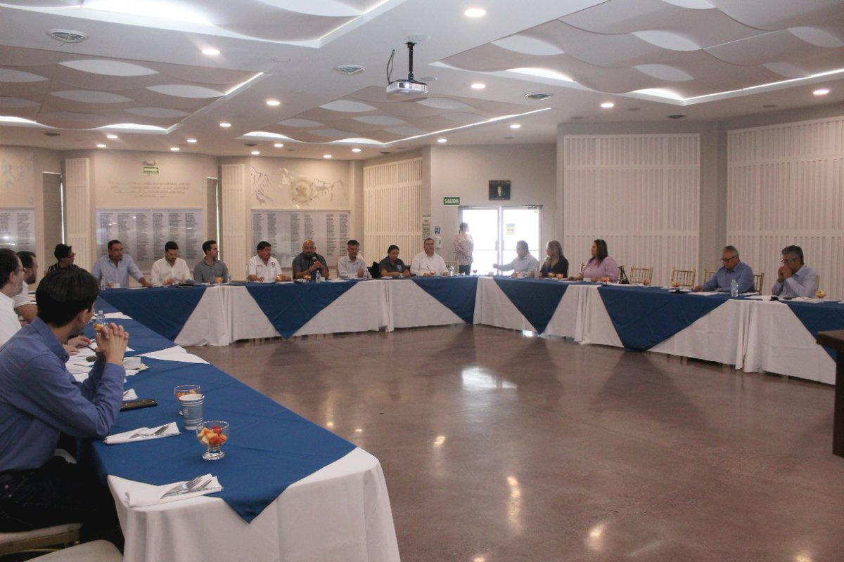 Un gran encuentro de alianza con integrantes de Cámaras y Organismos, rumbo al #14CongresoInterancionalMinero #Sonora2022 en el #CorazónMineroDeMéxico del 18 al 21 de octubre #UnidosSomosMásFuertes  

<a href="/ocvhermosillo/">OCVHMO</a> <a href="/CaniracSon/">CANIRAC SONORA OFICIAL®</a>  <a href="/AIMMGM_Nacional/">AIMMGM Nacional</a>