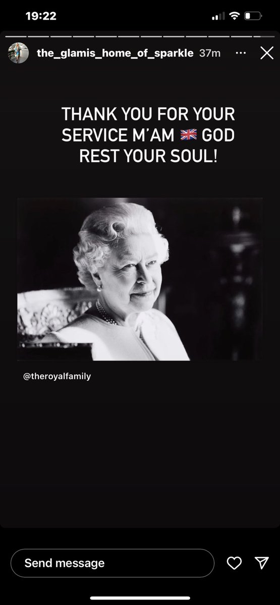 posh49's tweet photo. @donnyosmond So sad Donny god save our queen such a sad day x💕💕😘 https://t.co/XRUbsH1hRX
