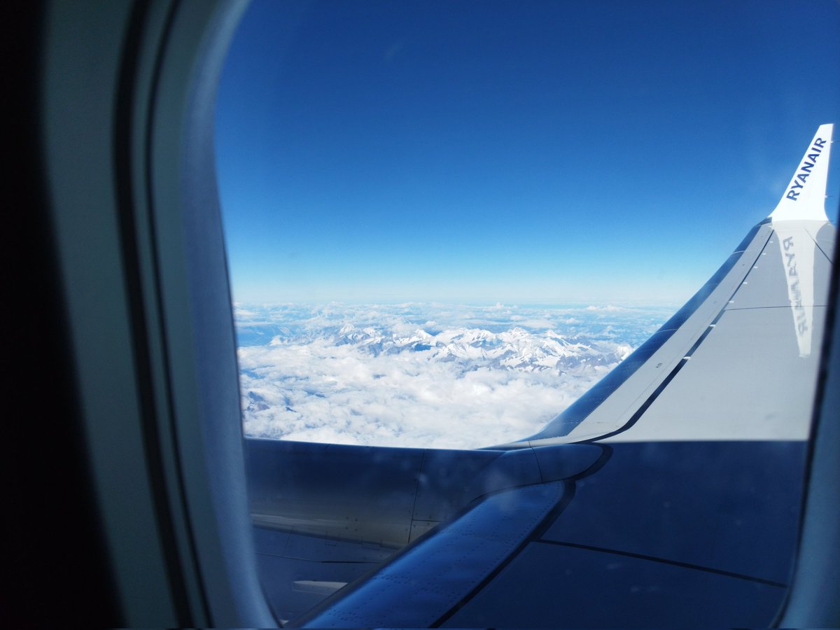 scarebus1's tweet photo. @Ryanair delivery us to the #ItalianGP with great views https://t.co/BzRMogS9zN