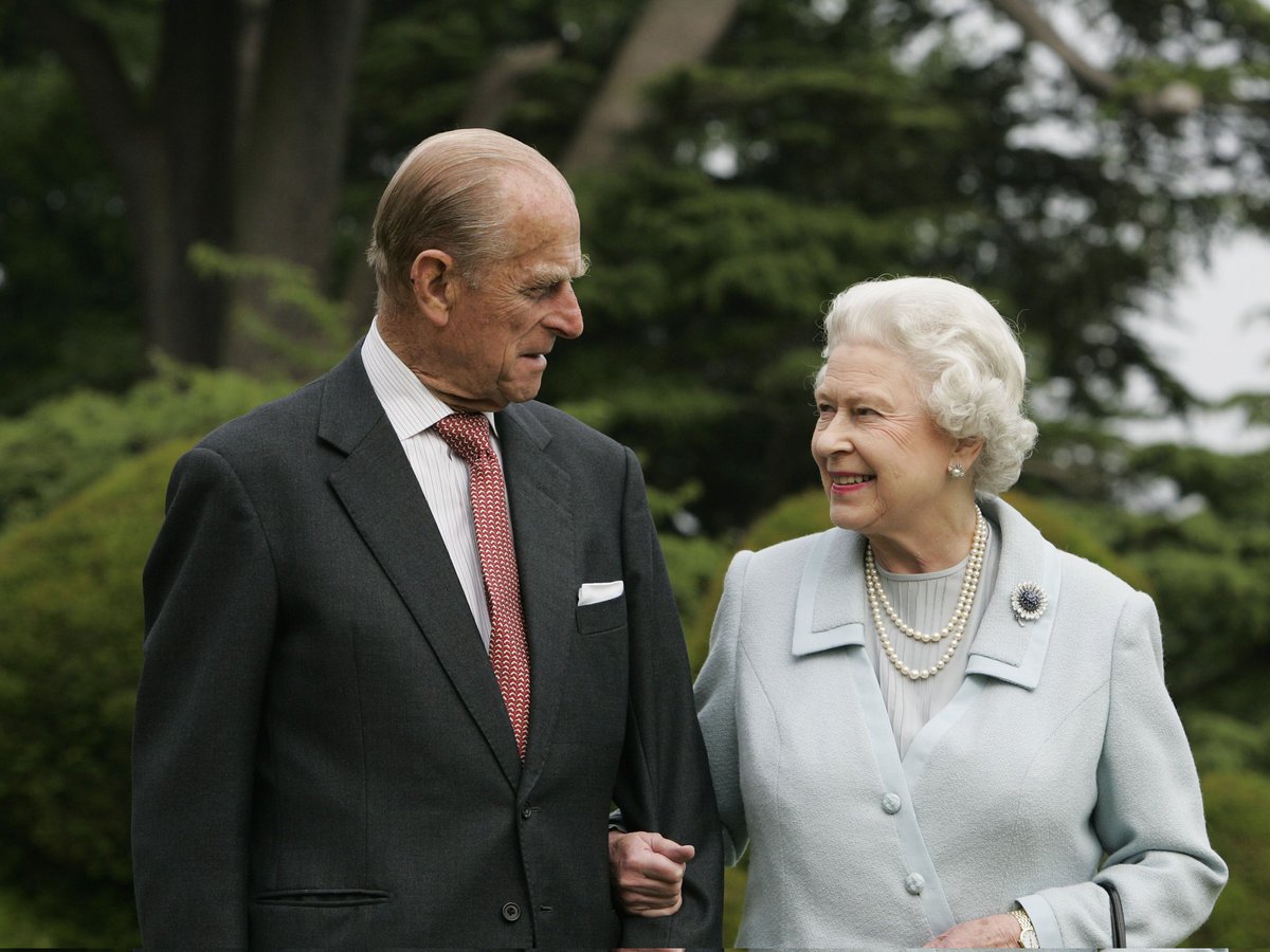 emmanuelnotts's tweet photo. This evening we thank God for the reign of Elizabeth II. We prayer she is united in heaven with her beloved Phillip. We thank you Lord for the power of her faith and her diligent service to her people across the Commonwealth. We pray for all those who mourn her passing. https://t.co/FE65zkyL3T