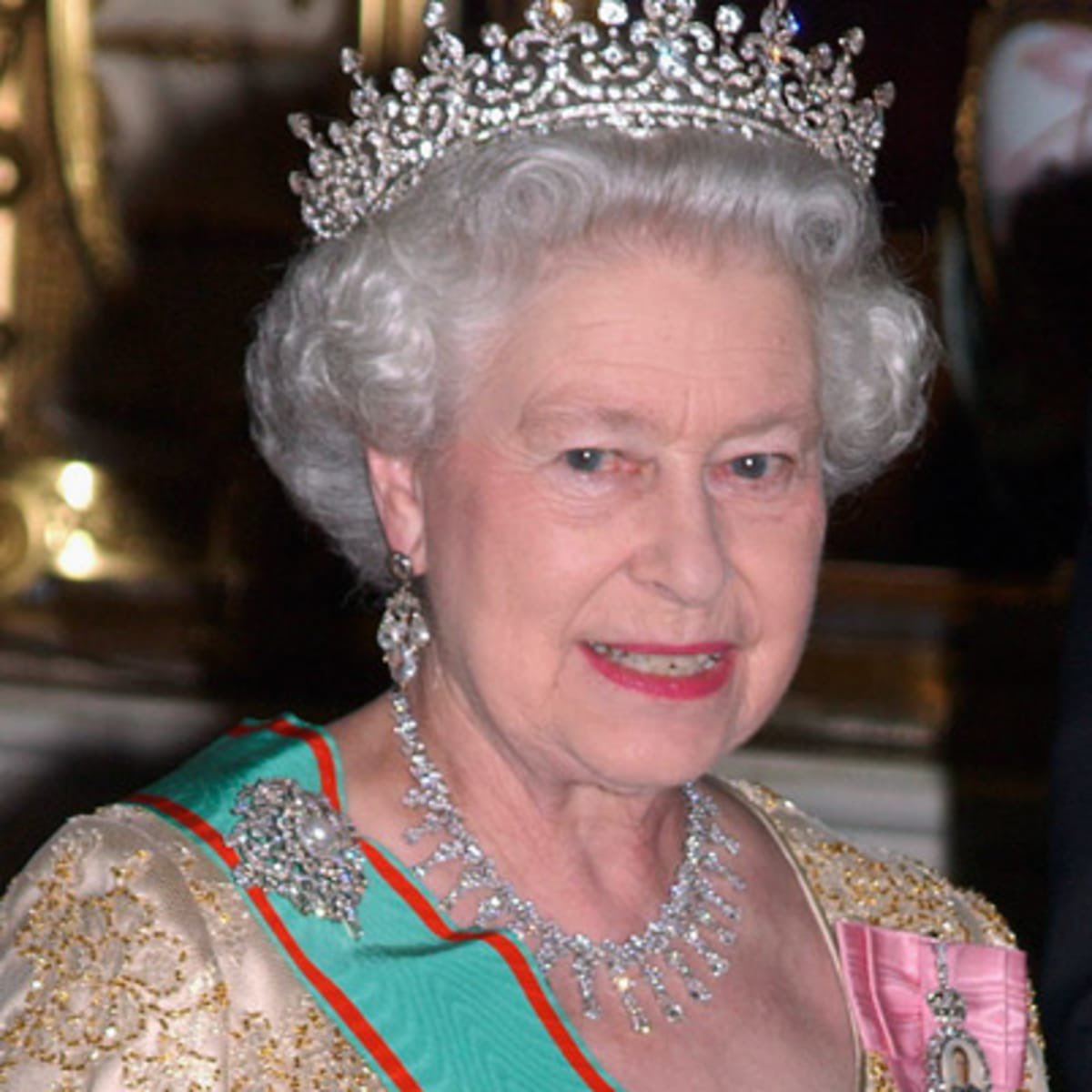 Very sad to hear that Queen Elizabeth II has died. She served this country with dignity and honour for 70 years. RIP. 
The Queen is dead, long live the King.
