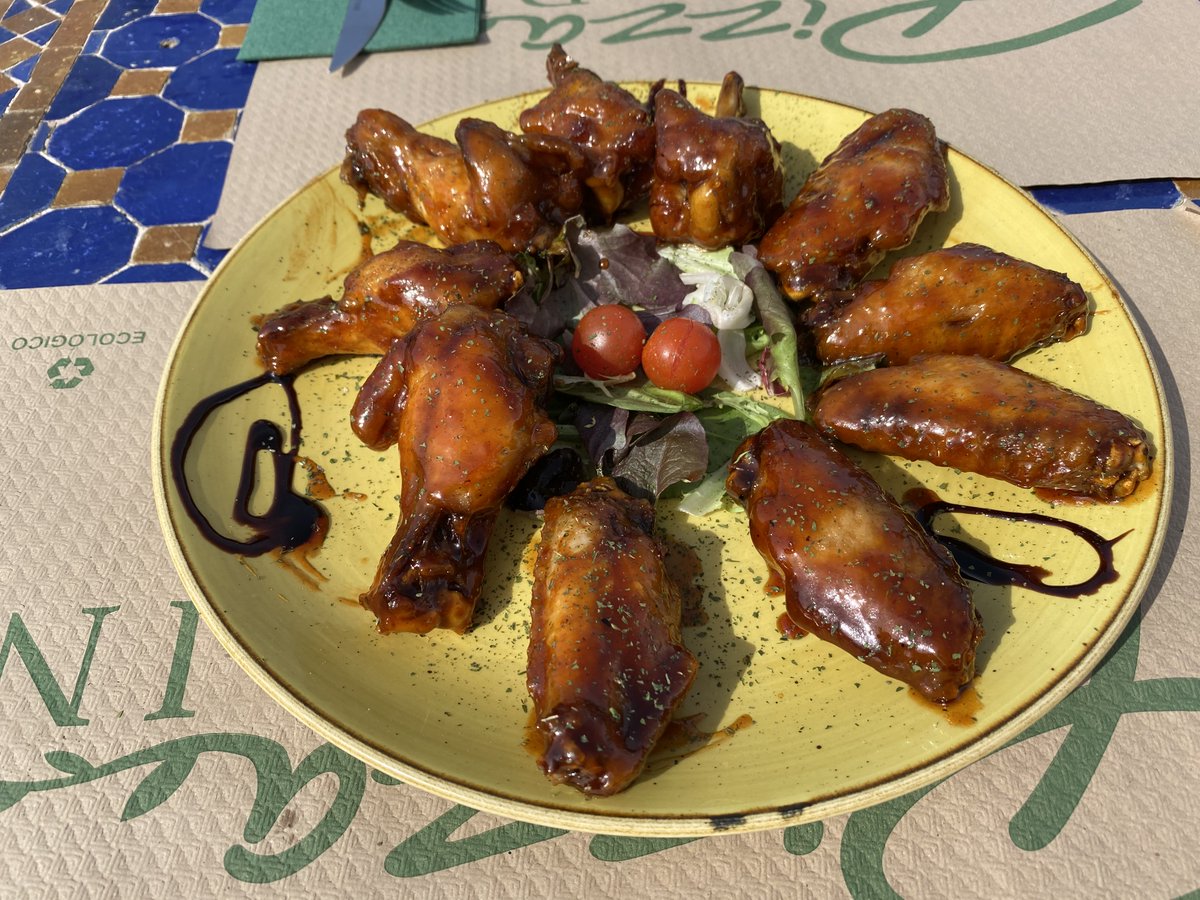 pizzajardin's tweet photo. Las alitas de pollo a la genovesa que preparamos en nuestros restaurantes Pizza Jardín te harán volar de placer. 🥰

https://t.co/PUqIhbg5zw

#pizzajardin #restaurantesmadrid #madrid #madridfood #foodlover #foodphotography #photography #photoshoot #gastromadrid #italianfood https://t.co/nPuTU4cyrX