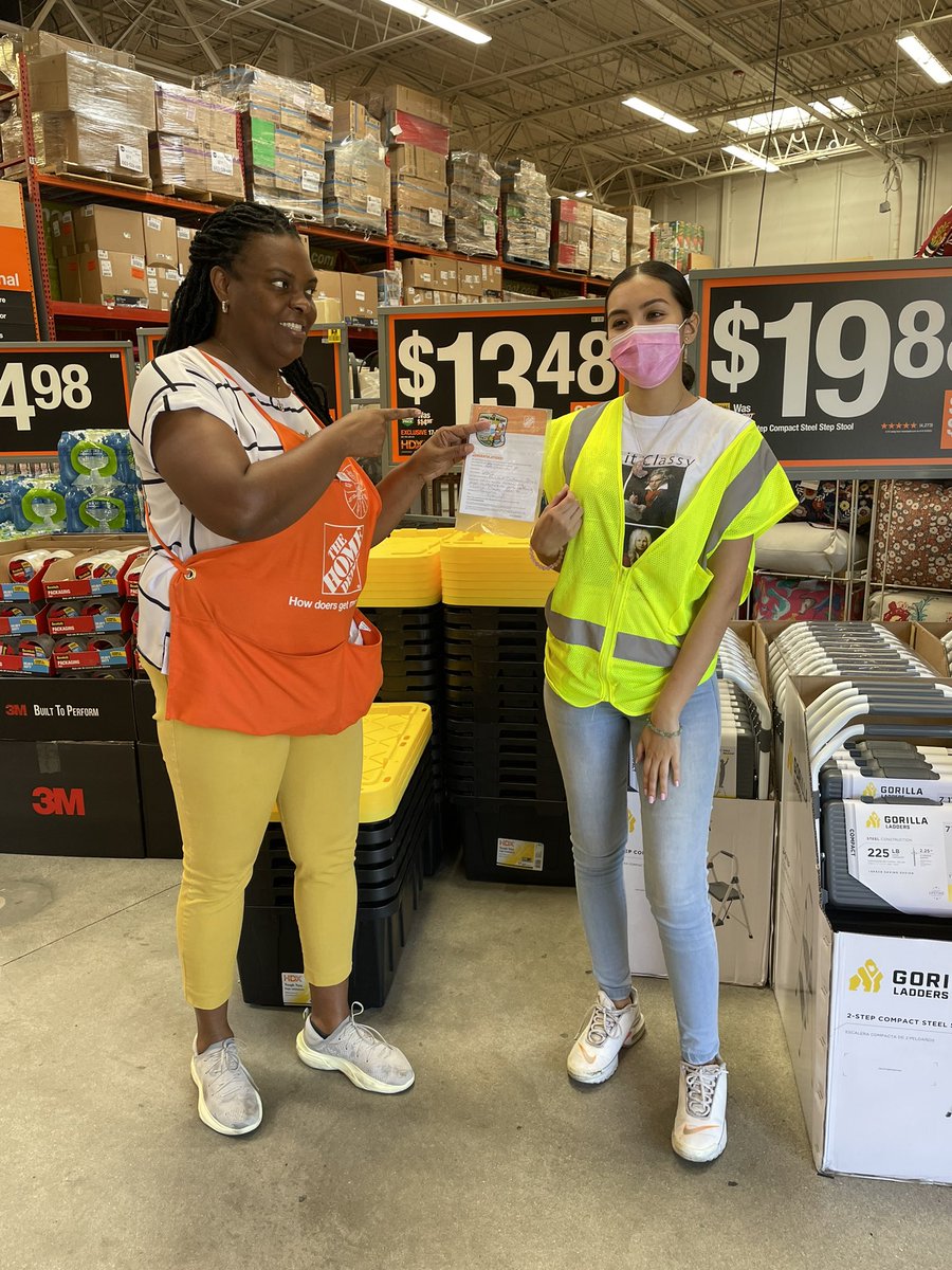 Blanca Feyjoo/ASM 6315 tweet media